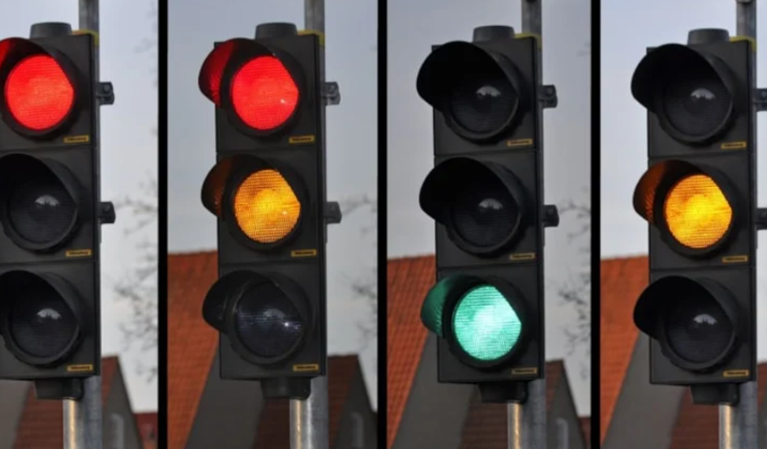 Trafik ışıklarında yeni teknoloji dönemi: Kural ihlallerine anında ceza!