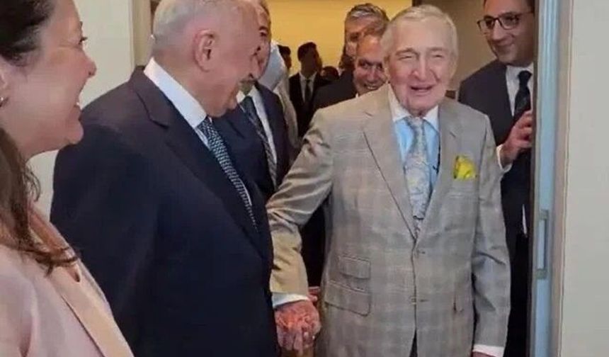 Rahmi Koç'un skandal ifadelerine gülerek eşlik etmişti: Binali Yıldırım'ın özrü kabahitinden büyük