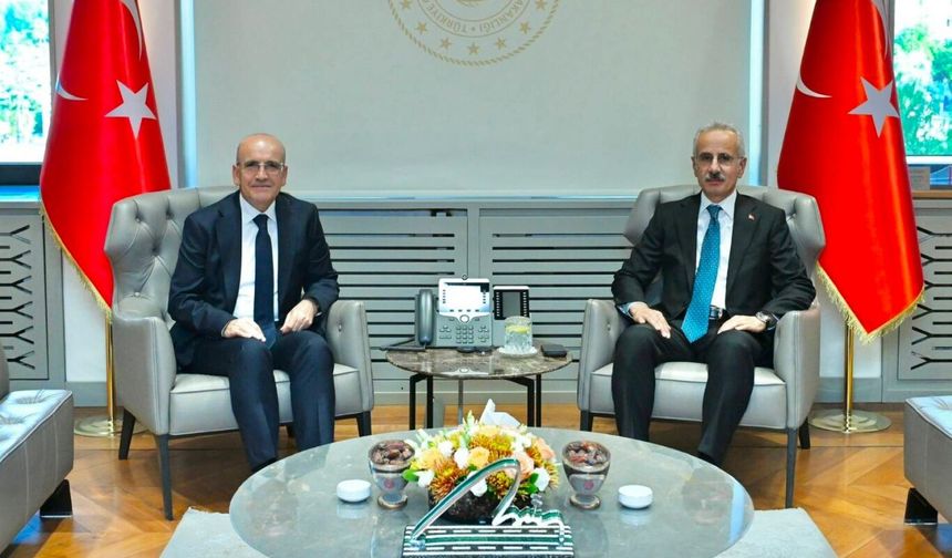 Bakan Şimşek, Ulaştırma ve Altyapı Bakanı Uraloğlu ile görüştü!