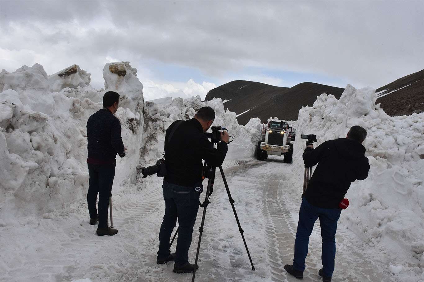 Bitlis’te gazetecilerin zorlu kış mesaisi sona erdi