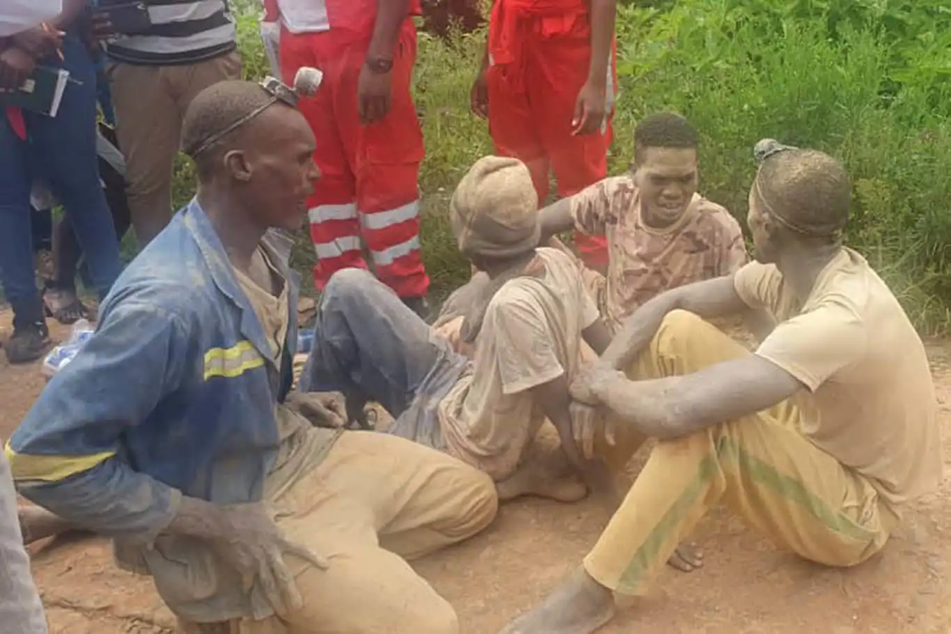 Zimbabwe: All 15 trapped miners rescued from collapsed gold mine ...