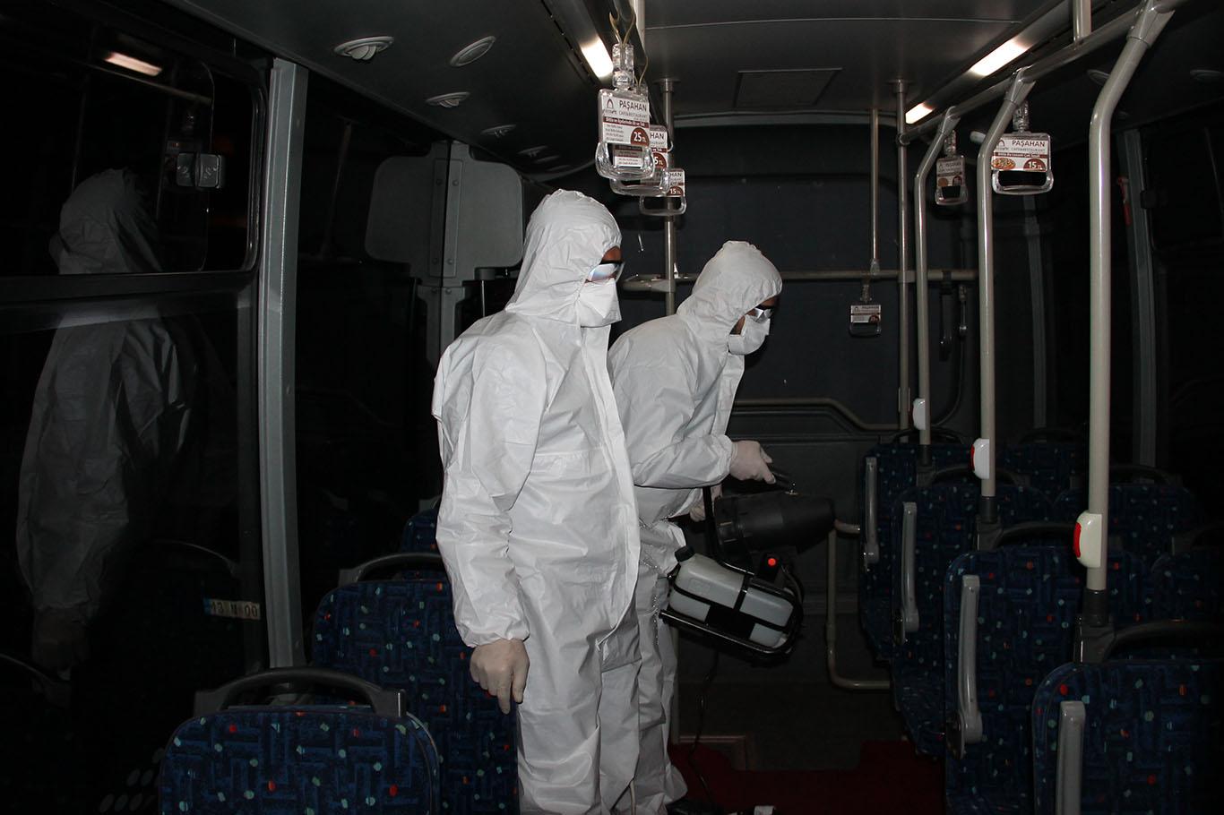 Bitlis’te Corona virüse karşı halk otobüsleri ve minibüsler dezenfekte ediliyor