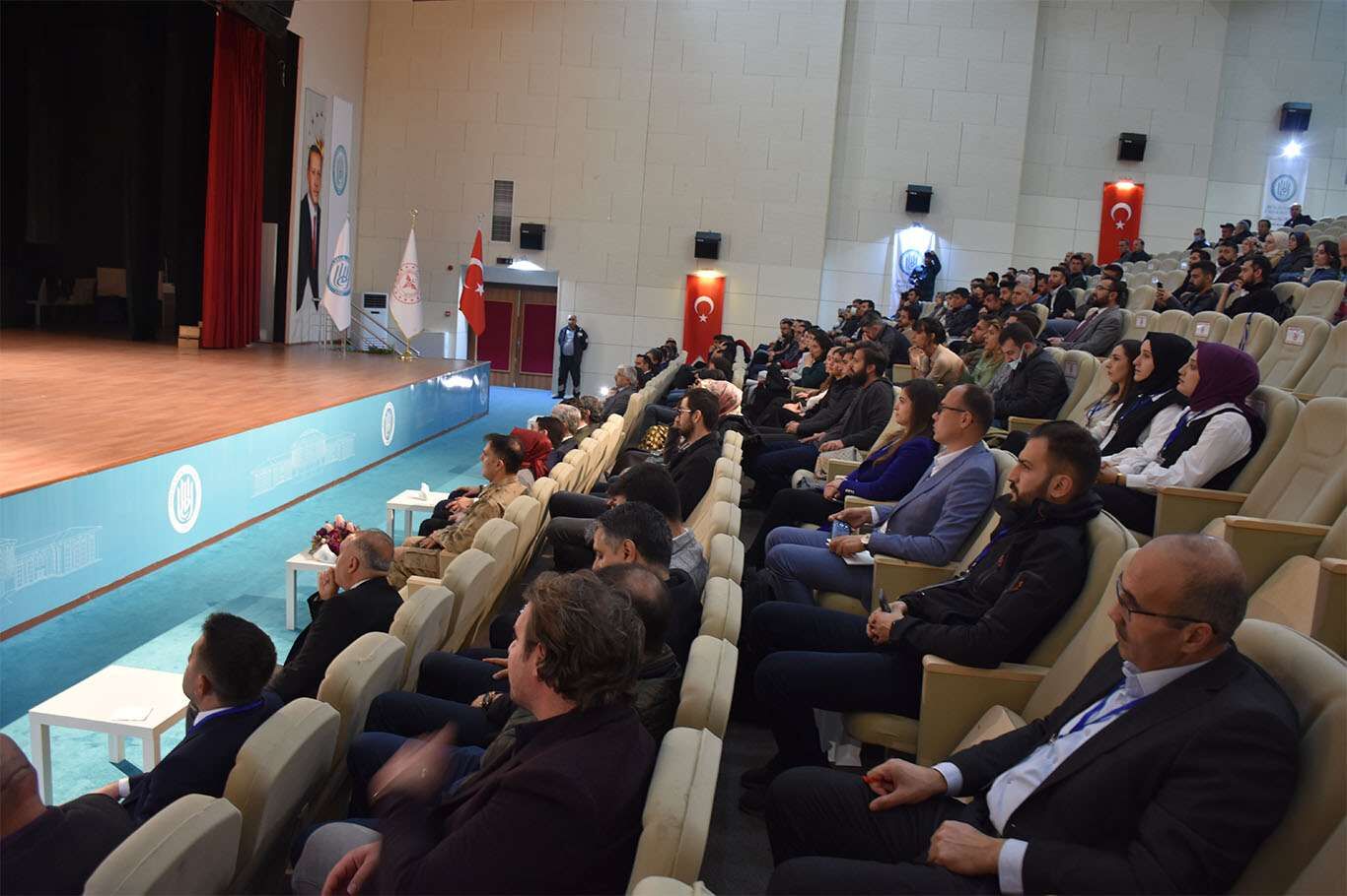 Bitlis’te “Uyuşturucu Bağımlılığıyla Mücadele Çalıştayı” düzenlendi