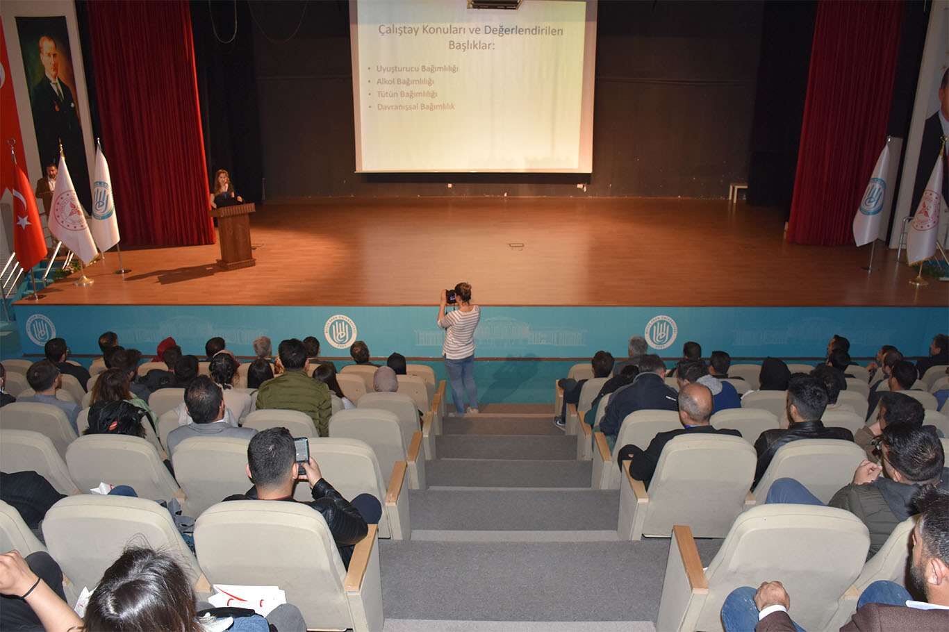Bitlis’te “Uyuşturucu Bağımlılığıyla Mücadele Çalıştayı” düzenlendi