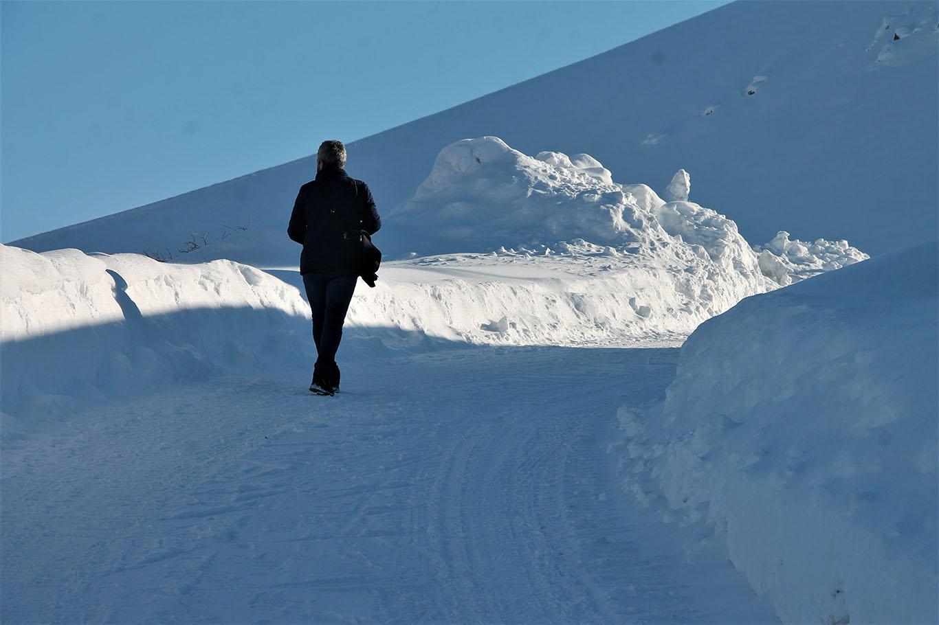 Bitlis’te kar yağışının ardından kartpostallık görüntüler oluştu