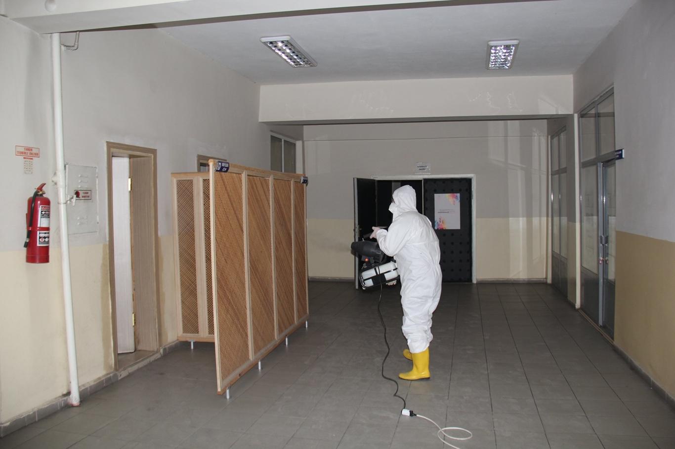 Bitlis’te Corona virüse karşı dezenfekte çalışmaları sürüyor