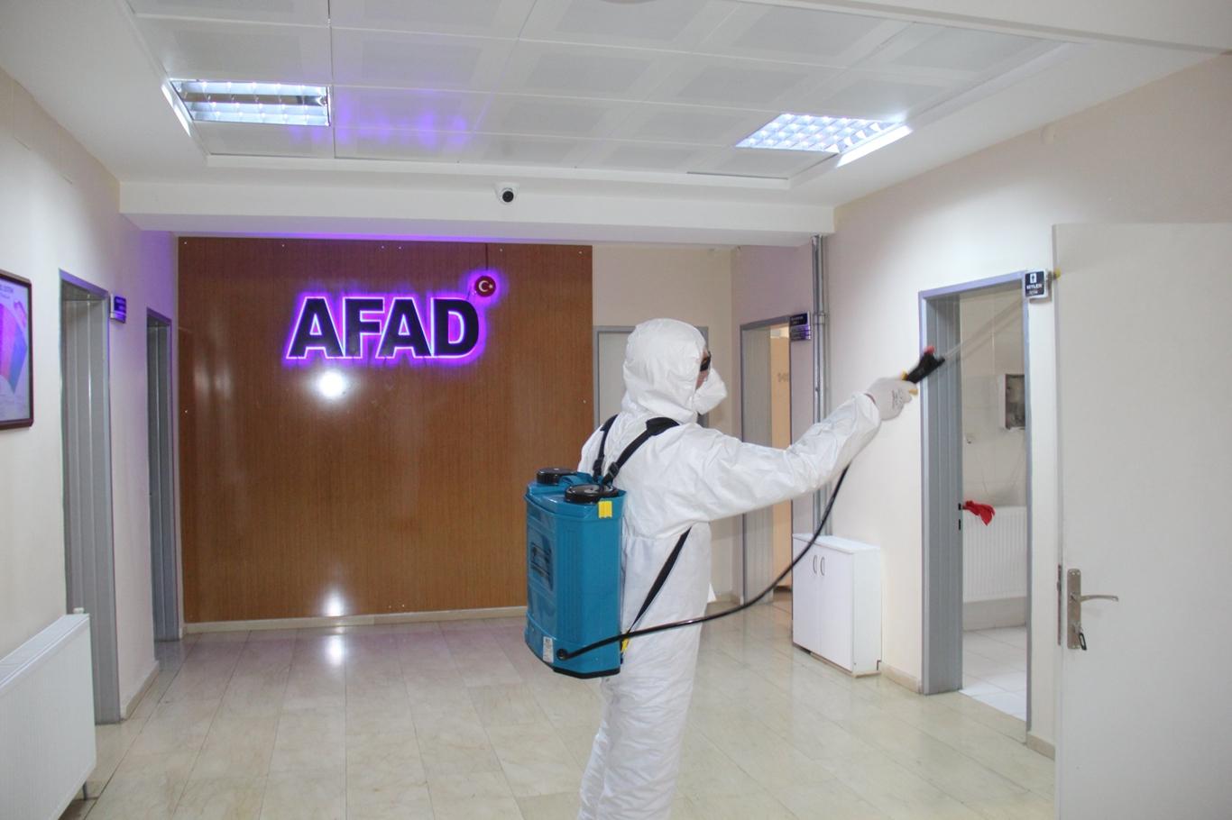 Bitlis’te Corona virüse karşı dezenfekte çalışmaları sürüyor
