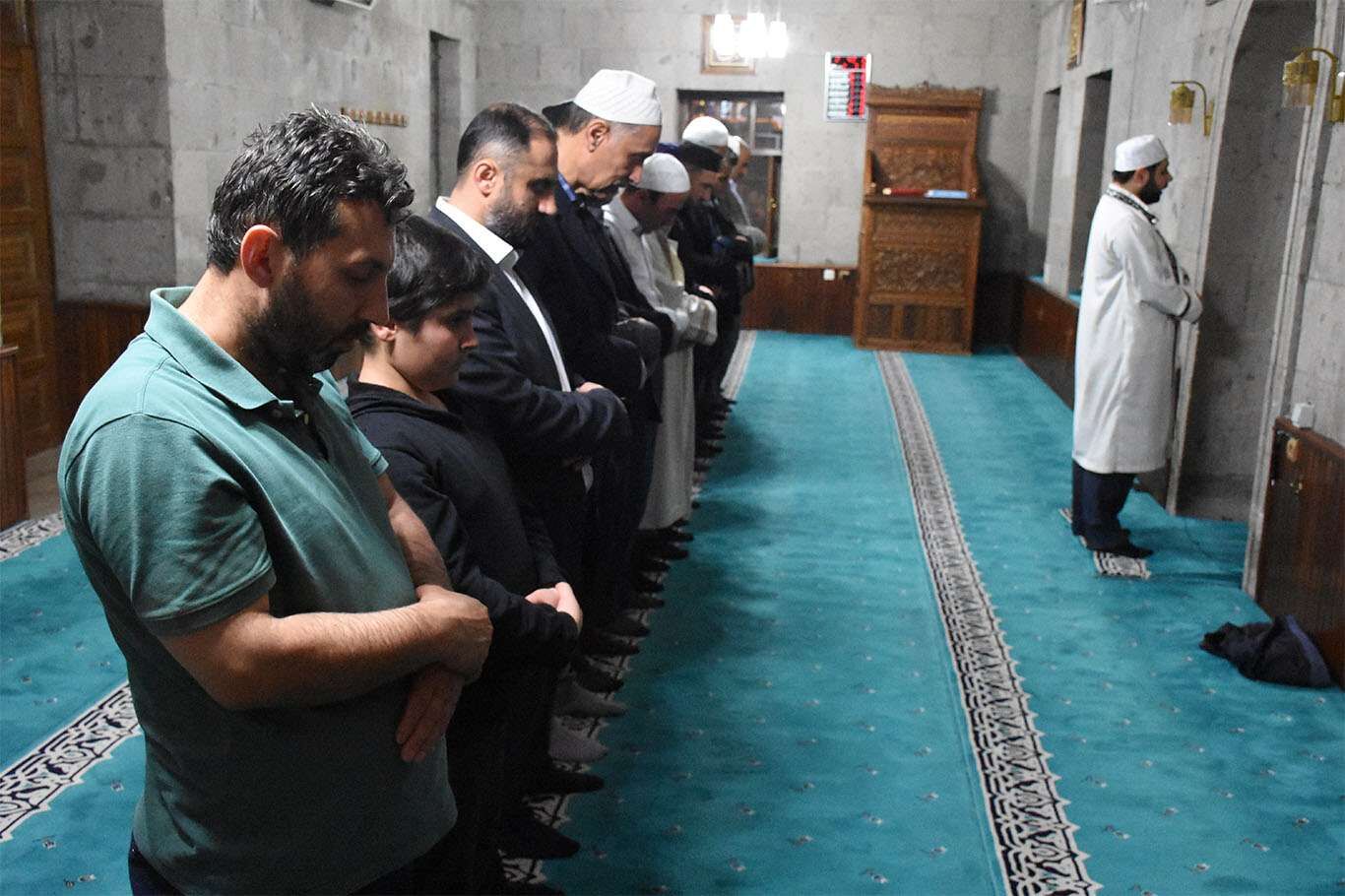 Bitlis’te hatimle teravih namazı geleneği sürdürülüyor