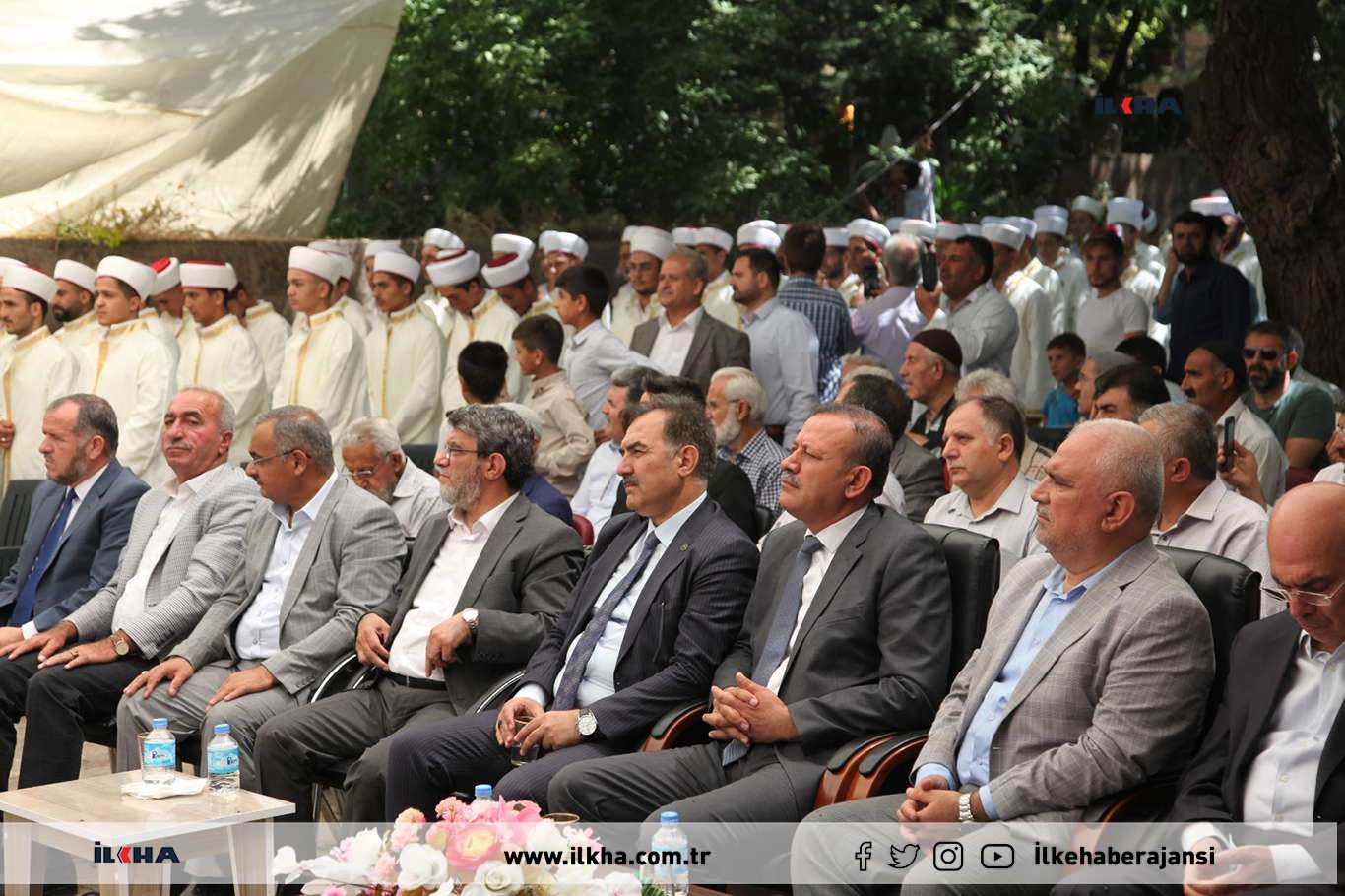 Bitlis'te eğitimini tamamlayan 83 hafız için icazet töreni düzenlendi
