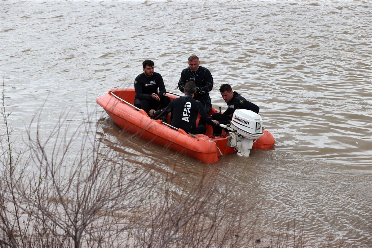 A A 20250508 37882194 37882191 A F A D K I Z I L I R M A K T A A R A M A K U R T A R M A T A T B I K A T I Y A P T I