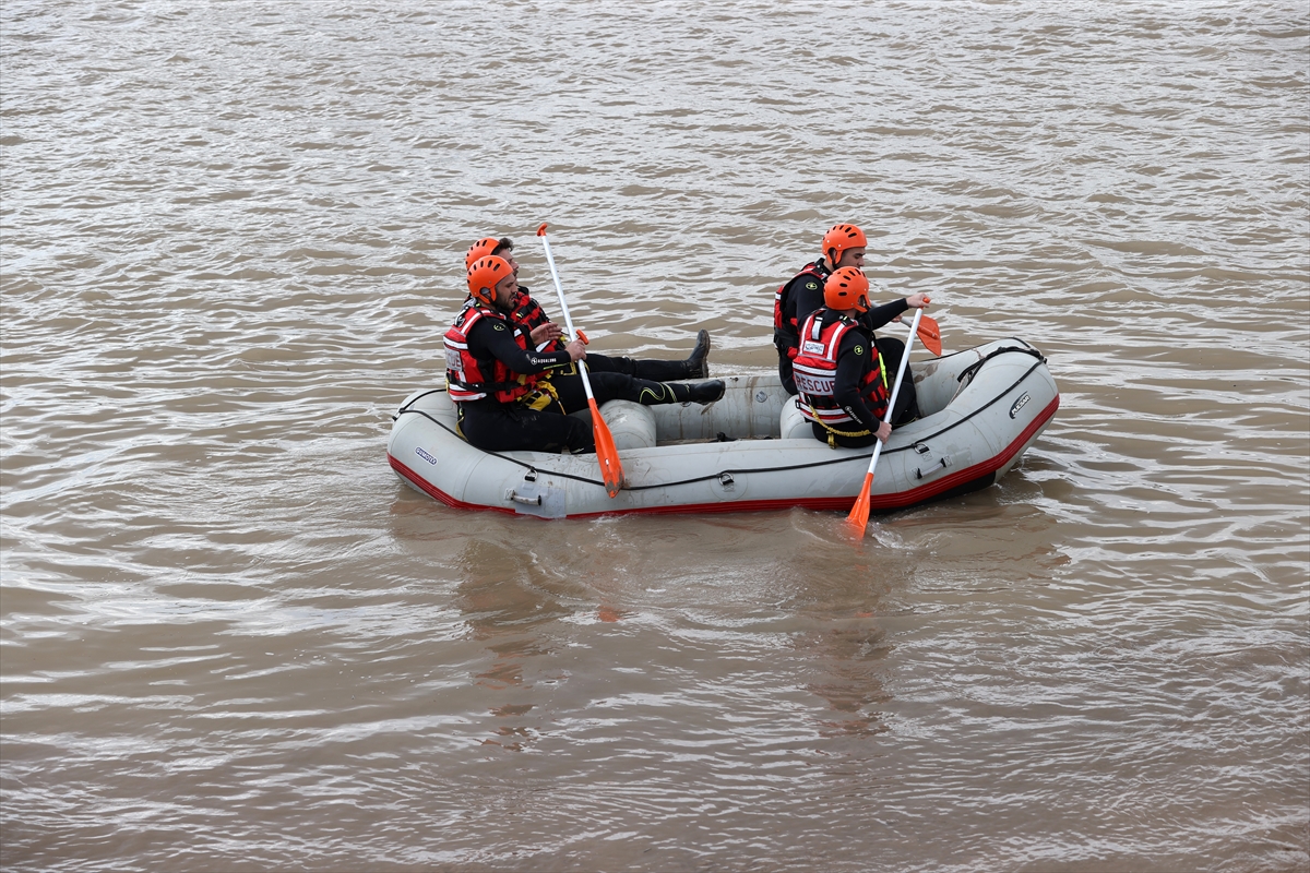 A A 20250508 37882194 37882193 A F A D K I Z I L I R M A K T A A R A M A K U R T A R M A T A T B I K A T I Y A P T I