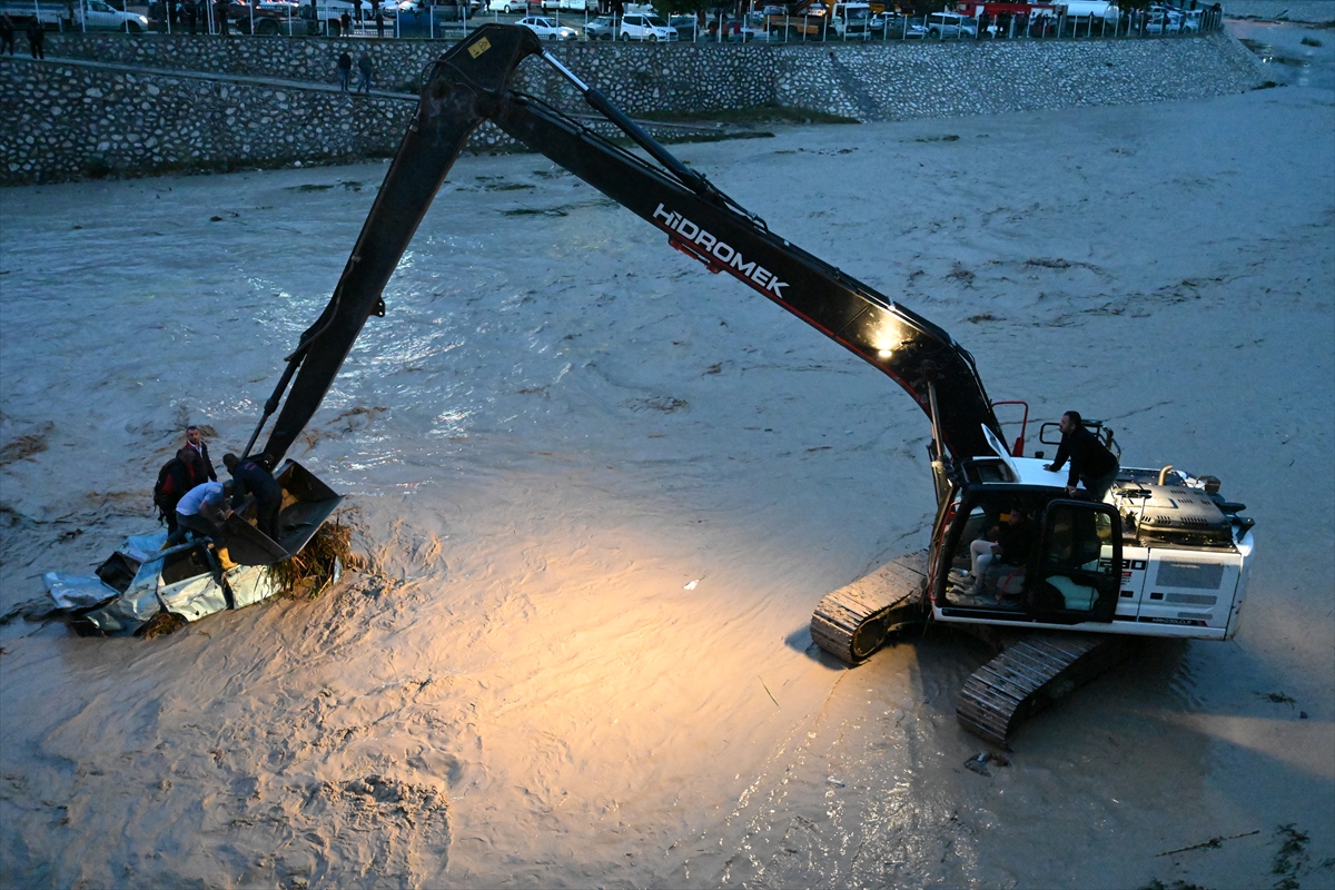 A A 20250515 37967971 37967965 O S M A N I Y E D E S A G A N A K N E D E N I Y L E B U L B U L D E R E S I T A S T I