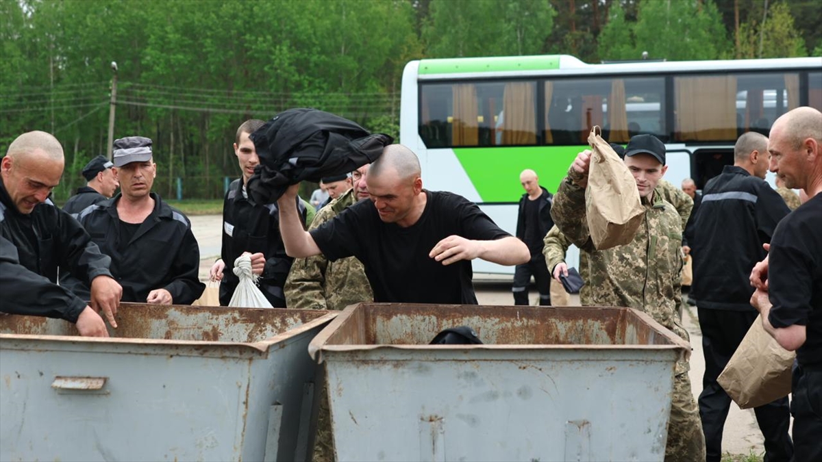 A A 20250525 38075413 38075402 R U S Y A V E U K R A Y N A I S T A N B U L D A K I M U Z A K E R E L E R D E K A R A R L A S T I R D I K L A R I E S I R T A K A S I N I T A M A M L A D I