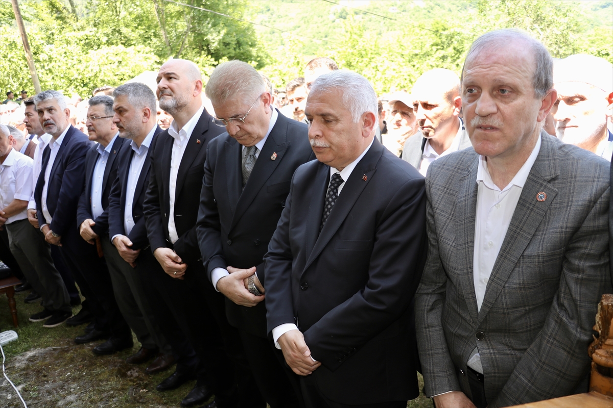 A A 20250525 38075600 38075597 R E K T O R P R O F D R I B R A H I M H A K K I A Y D I N I N A N N E S I S O N Y O L C U L U G U N A U G U R L A N D I