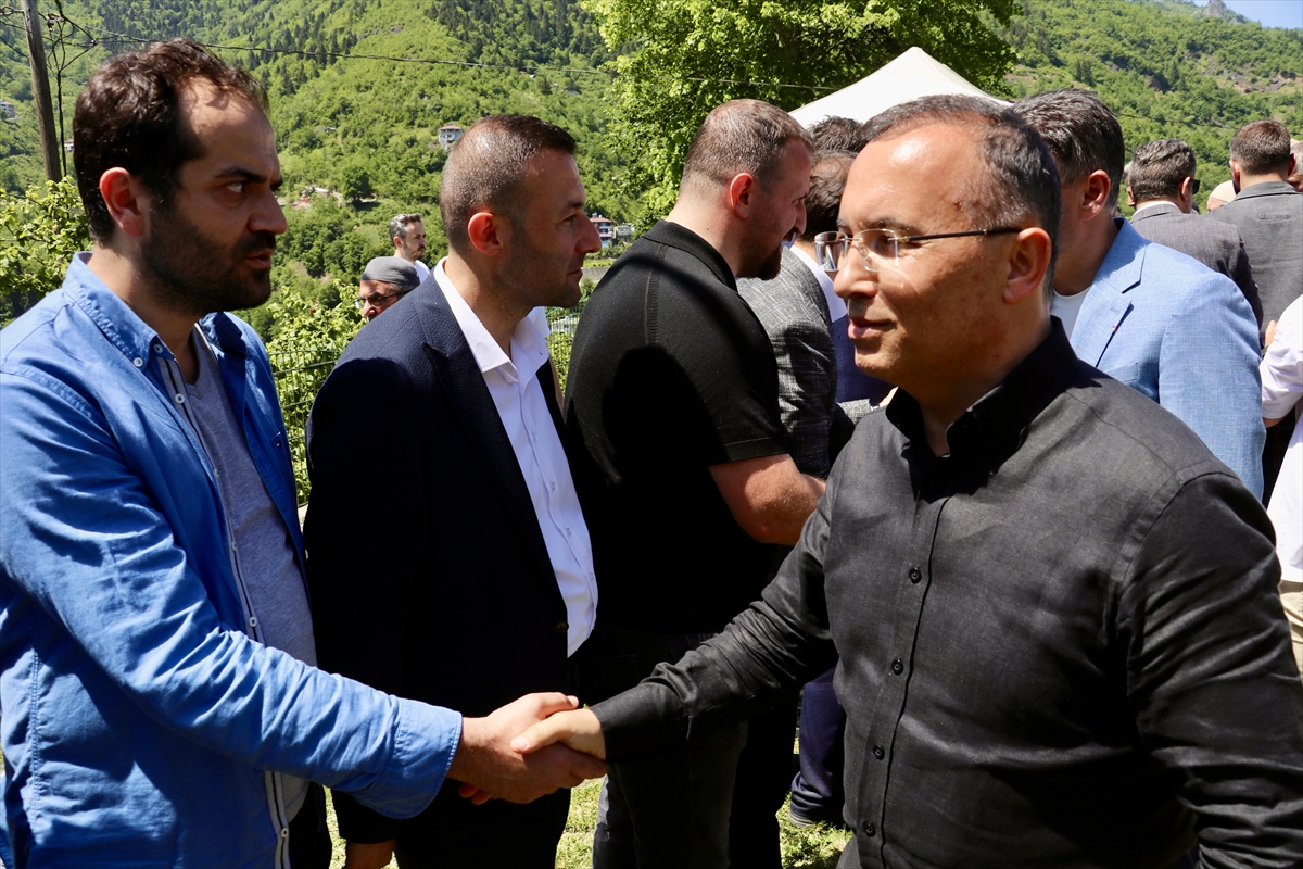 A A 20250525 38075600 38075599 R E K T O R P R O F D R I B R A H I M H A K K I A Y D I N I N A N N E S I S O N Y O L C U L U G U N A U G U R L A N D I