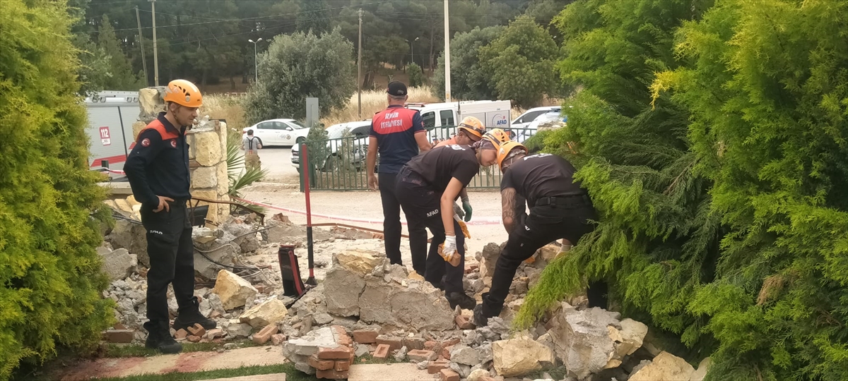 A A 20250525 38080001 38080000 I Z M I R D E D U G U N S A L O N U N U N D E K O R A T I F B E T O N K E M E R I N I N Y I K I L M A S I S O N U C U D O K T O R O L D U E S I Y A R A L A N D I