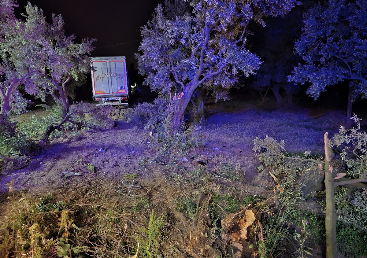 A A 20250530 38127553 38127546 B U R S A D A O T O M O B I L I L E T I R I N C A R P I S T I G I K A Z A D A 1 K I S I O L D U 1 K I S I Y A R A L A N D I