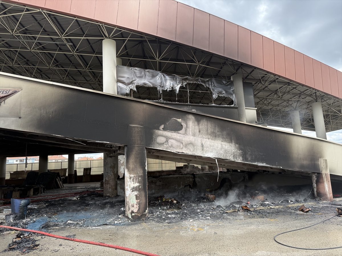 A A 20250531 38143906 38143905 A N K A R A D A H A L K P A Z A R I N D A C I K A N Y A N G I N S O N D U R U L D U