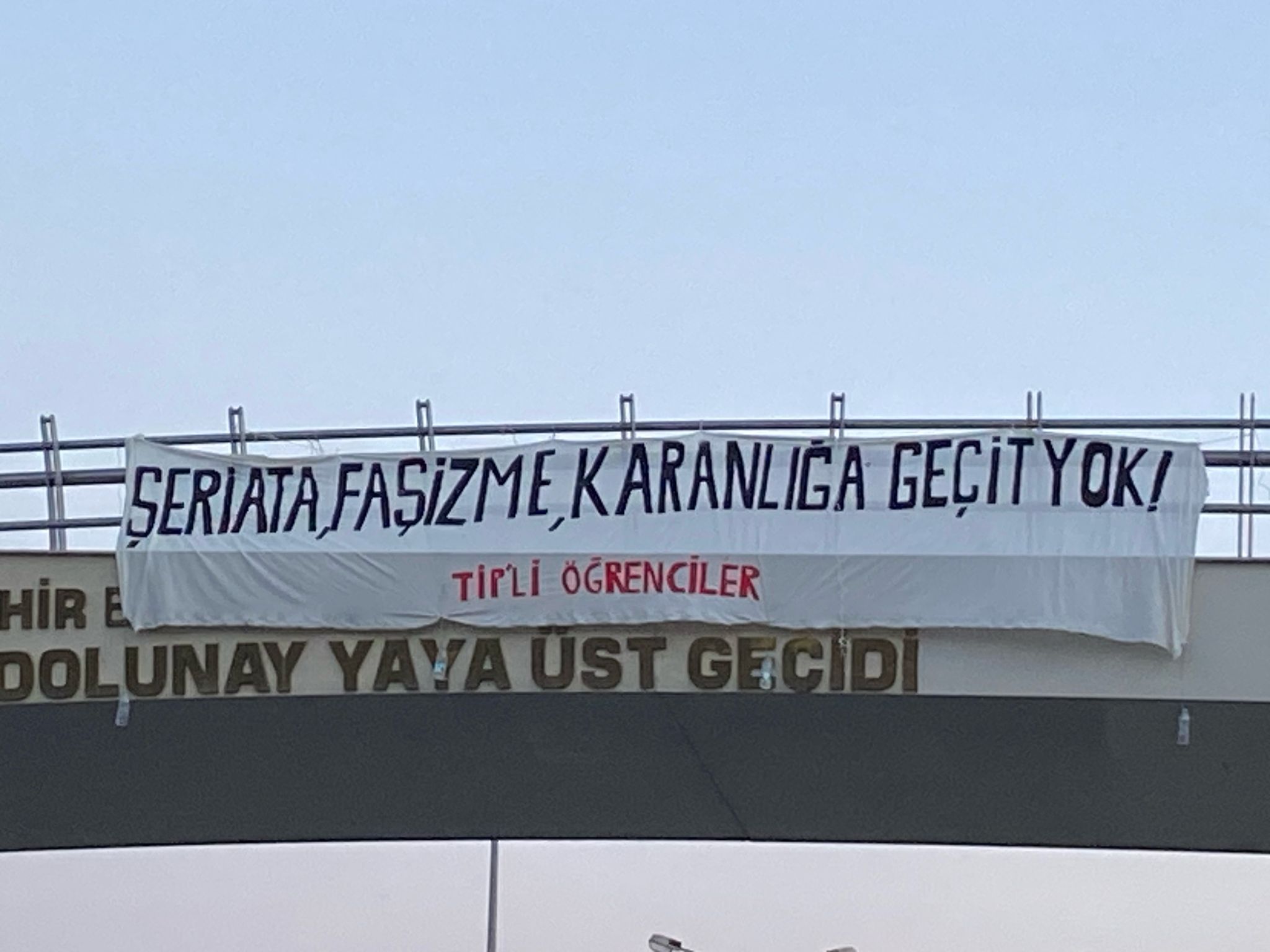 Gq5K Qy D W E A A8Zf F