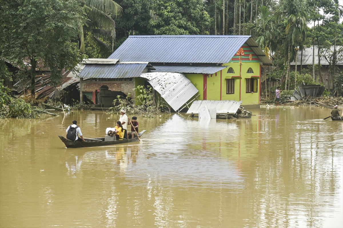 A A 20250601 38151861 38151850 H I N D I S T A N D A S I D D E T L I Y A G I S L A R N E D E N I Y L E E N A Z 26 K I S I O L D U