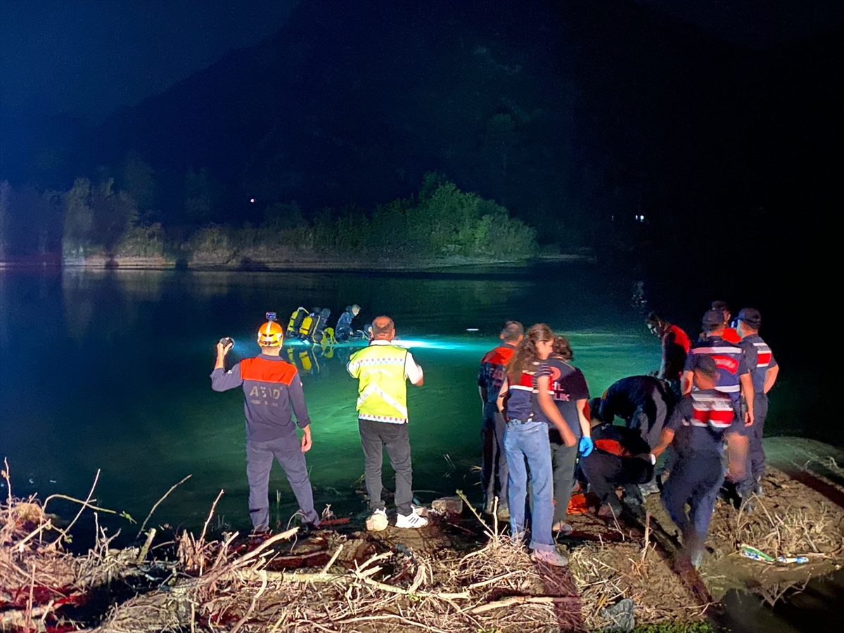 A A 20250608 38218409 38218408 A N T A L Y A D A I R M A K T A A K I N T I Y A K A P I L A N K I S I Y A S A M I N I Y I T I R D I A N T A L Y A D A B A L I K T U T M A K I C I N I R M A G A G I R E N G E N C O L D U