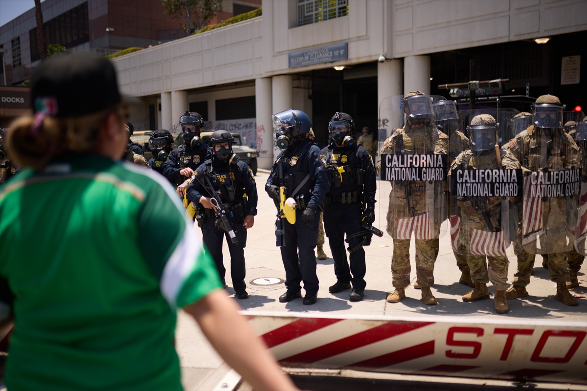 A A 20250609 38227941 38227935 L O S A N G E L E S T A K I S I N I R P R O T E S T O L A R I 3 G U N U N D E D E V A M E D I Y O R