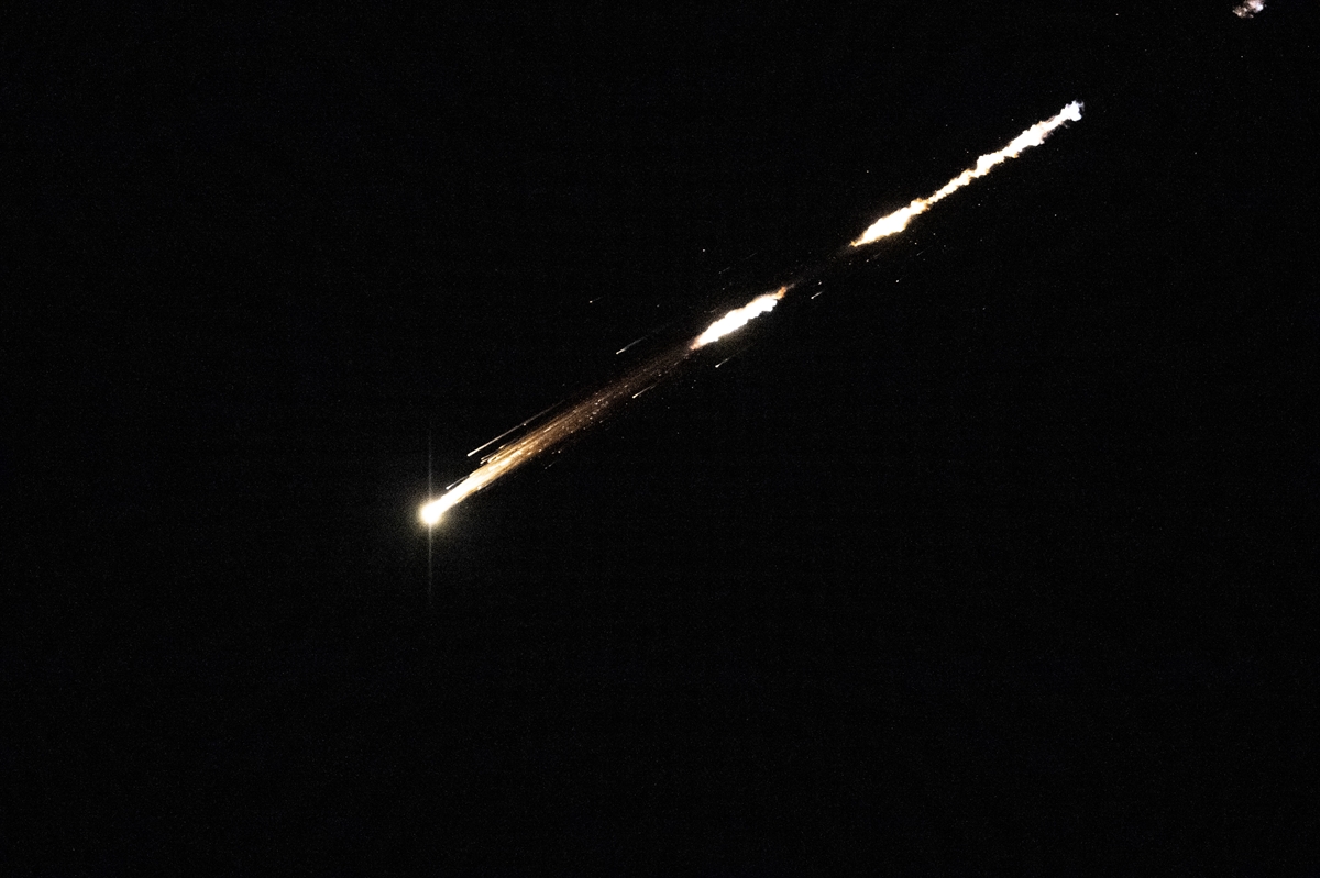 A A 20250613 38270575 38270573 I R A N I S R A I L E M I S I L L E M E S A L D I R I S I B A S L A T T I