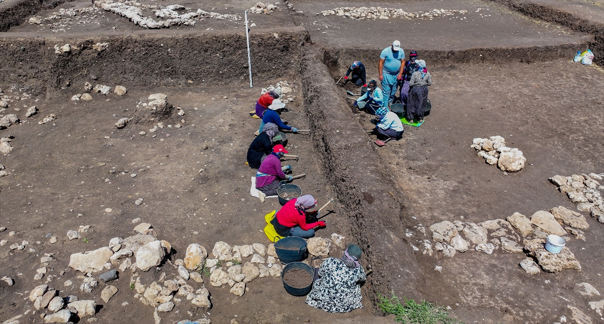 A A 20250619 38326745 38326736 D I Y A R B A K I R C A Y O N U T E P E S I N I N K A D I N I S C I L E R I T A R I H K A Z I Y O R