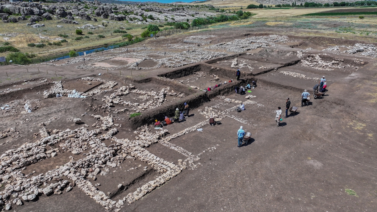 A A 20250619 38326745 38326740 D I Y A R B A K I R C A Y O N U T E P E S I N I N K A D I N I S C I L E R I T A R I H K A Z I Y O R