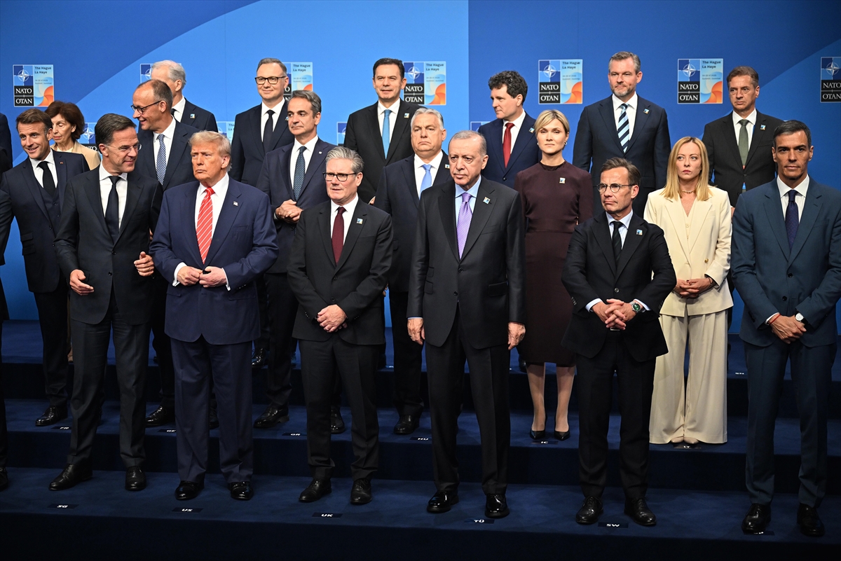 A A 20250625 38381651 38381644 C U M H U R B A S K A N I E R D O G A N N A T O L I D E R L E R Z I R V E S I N D E A I L E F O T O G R A F I C E K I M I N E K A T I L D I