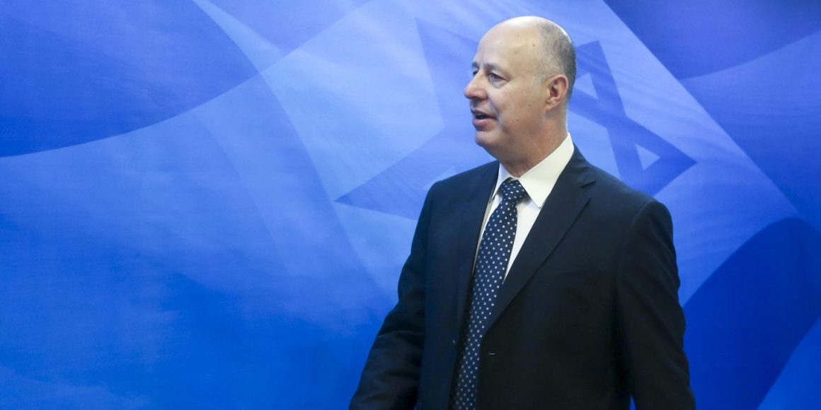 F150104 F F M S12 1440X720 1160X580 C Default