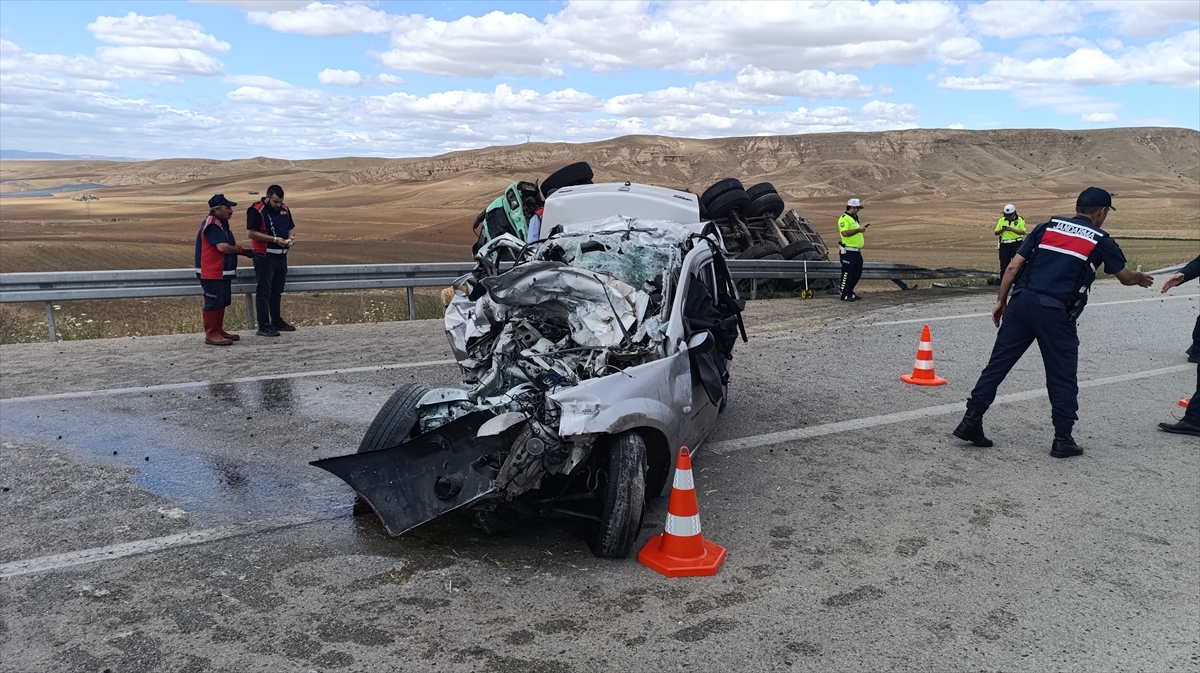 A A 20250703 38461224 38461221 Y O Z G A T T A O T O M O B I L I L E K A M Y O N U N C A R P I S T I G I K A Z A D A 3 K I S I O L D U 2 K I S I Y A R A L A N D I