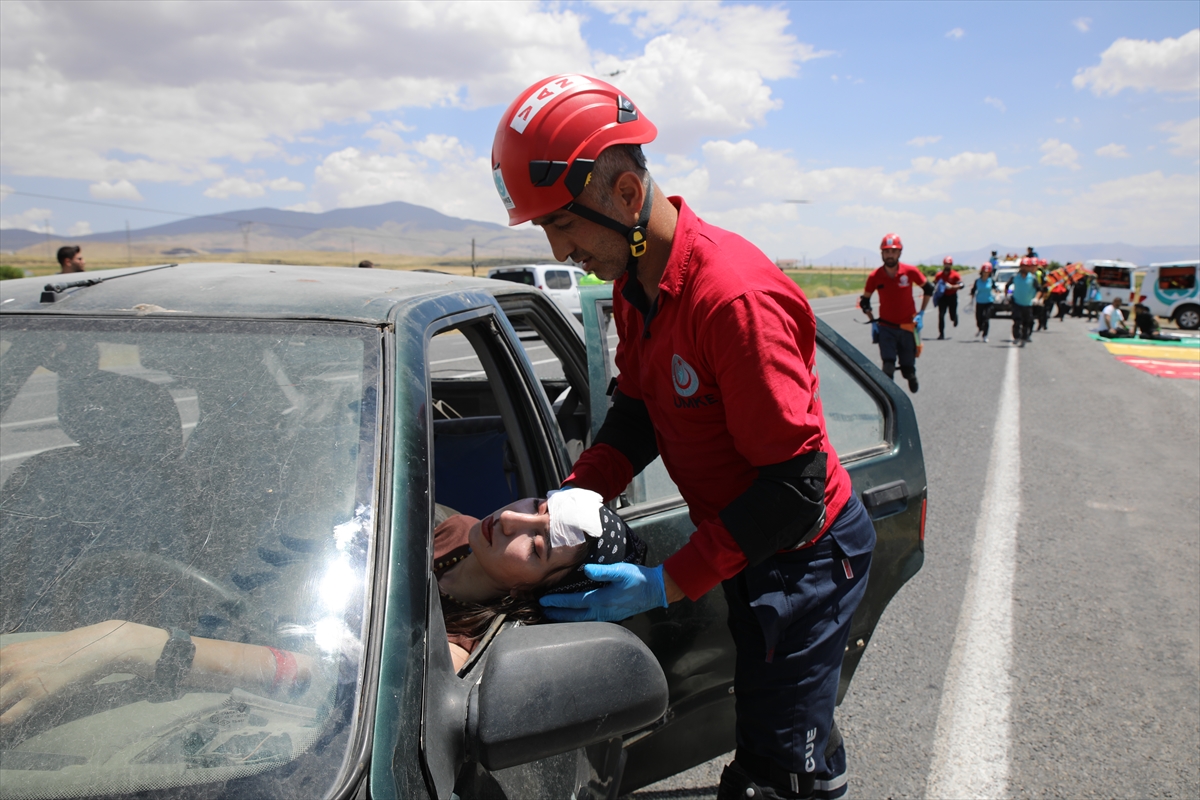 A A 20250711 38534968 38534963 V A N D A G E R C E G I N I A R A T M A Y A N T R A F I K K A Z A S I T A T B I K A T I