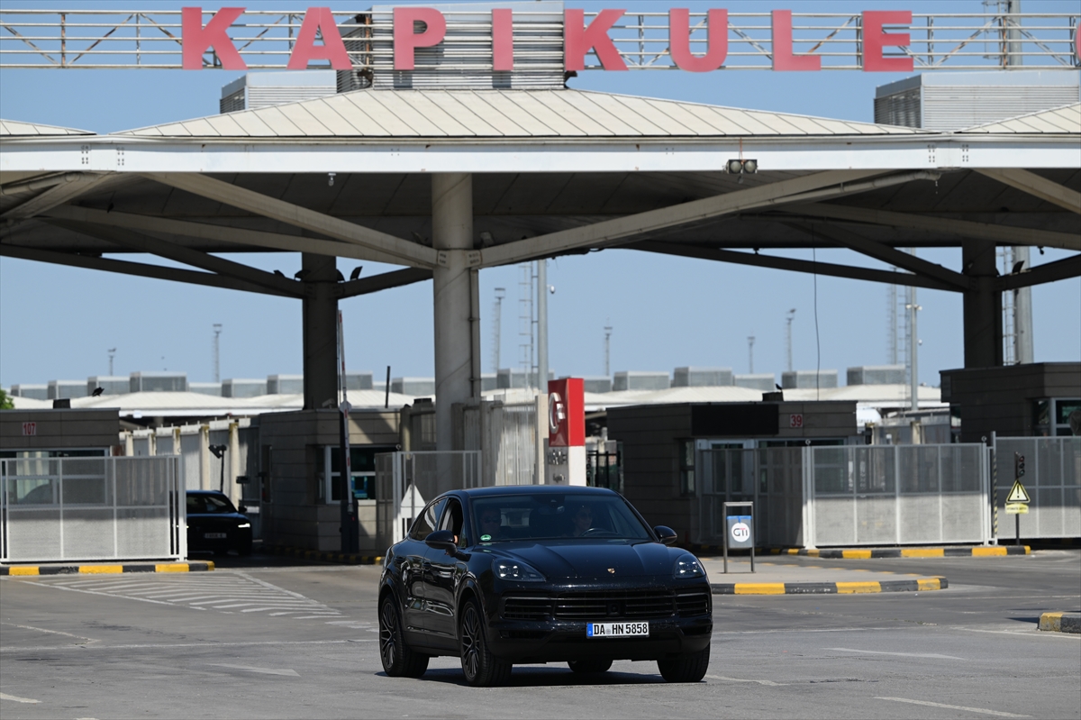 A A 20250713 38547843 38547840 G U R B E T C I L E R I N S I N I R K A P I L A R I N D A N Y U R D A G I R I S L E R I D E V A M E D I Y O R