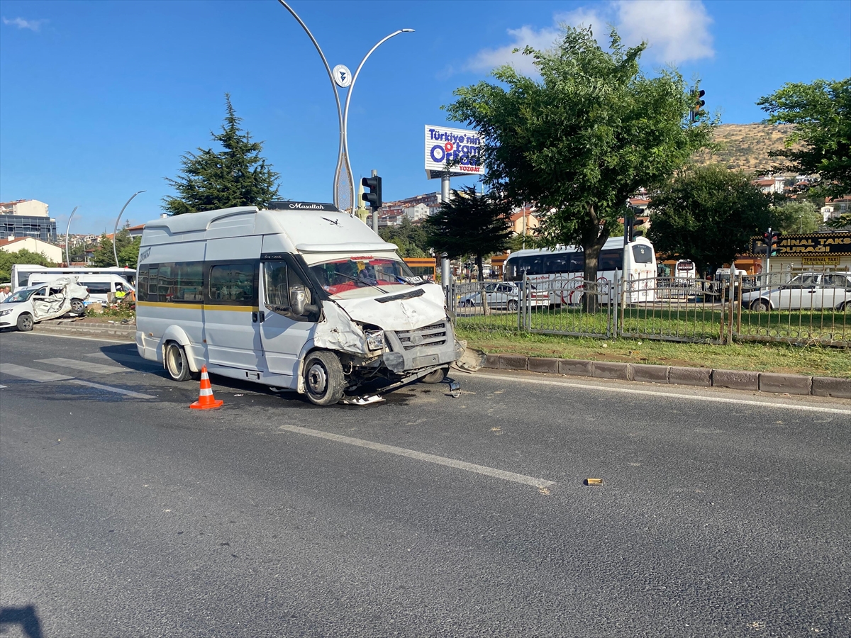 A A 20250726 38665752 38665751 Y O Z G A T T A M I N I B U S I L E O T O M O B I L C A R P I S T I 1 K I S I O L D U 2 K I S I Y A R A L A N D I