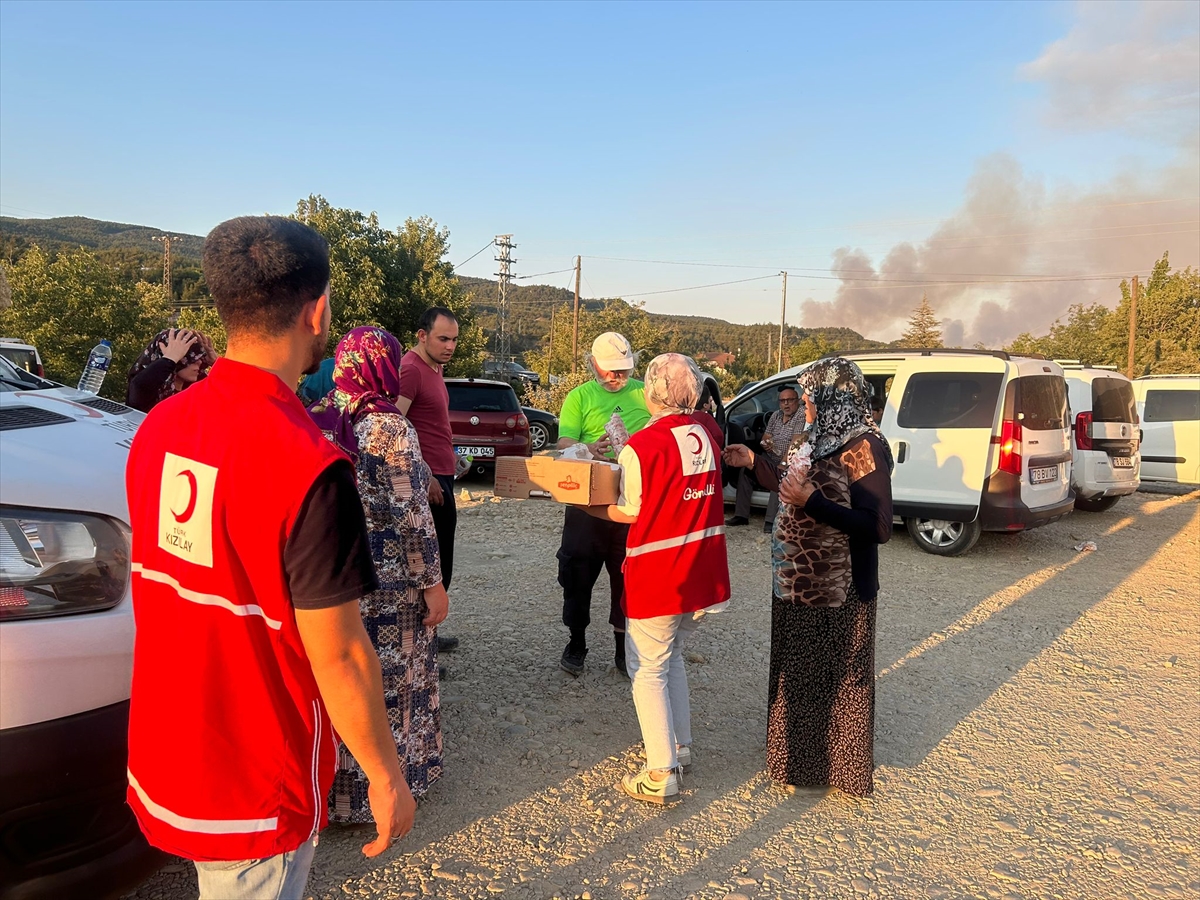 A A 20250727 38678310 38678306 T U R K K I Z I L A Y O R M A N Y A N G I N L A R I Y L A M U C A D E L E Y E D E S T E G I N I S U R D U R U Y O R