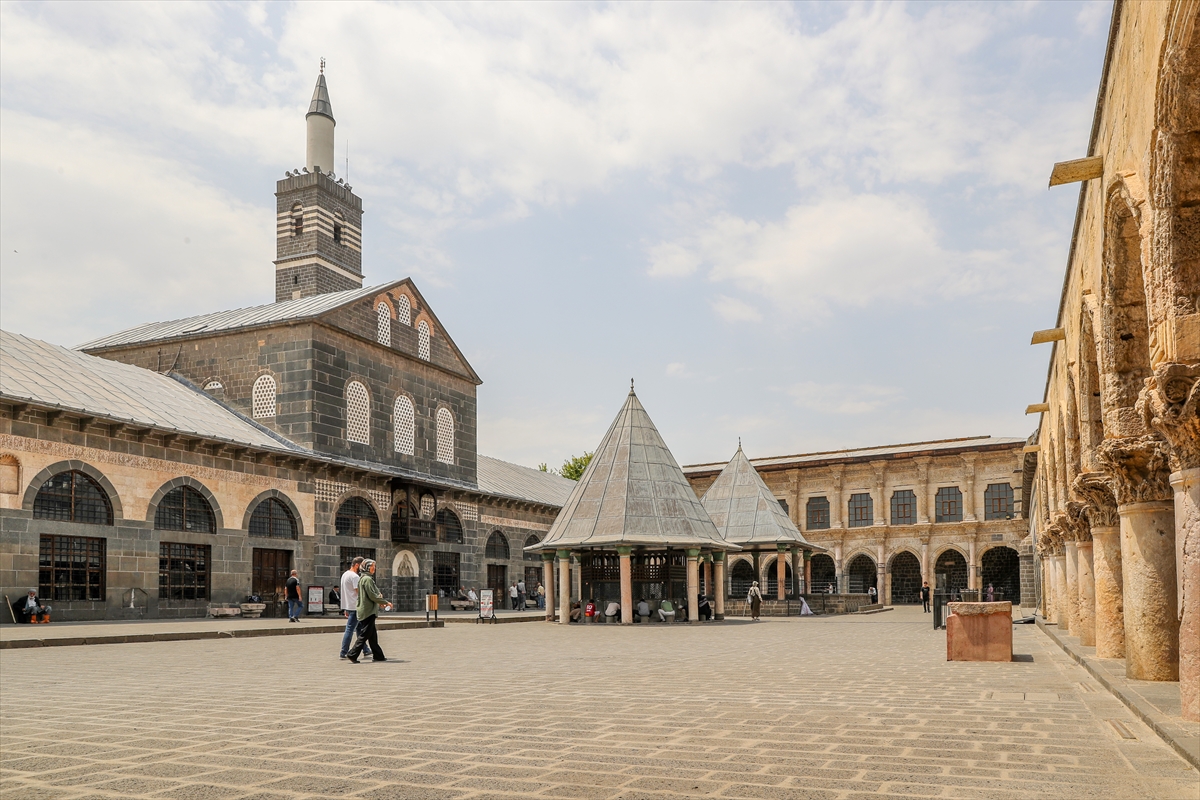 A A 20250729 38696672 38696663 D I Y A R B A K I R D A K A V U R U C U S I C A K L A R H A Y A T I O L U M S U Z E T K I L I Y O R