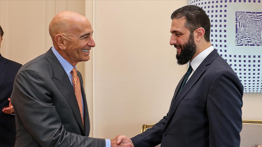 Thumbs B C 977C1A11E9Fead3C71Cb077Ffa4C2333