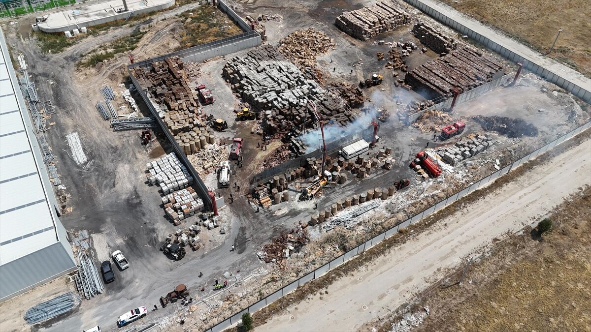 A A 20250801 38725204 38725200 C A N K I R I D A K A G I T F A B R I K A S I N D A C I K A N Y A N G I N H A S A R A N E D E N O L D U