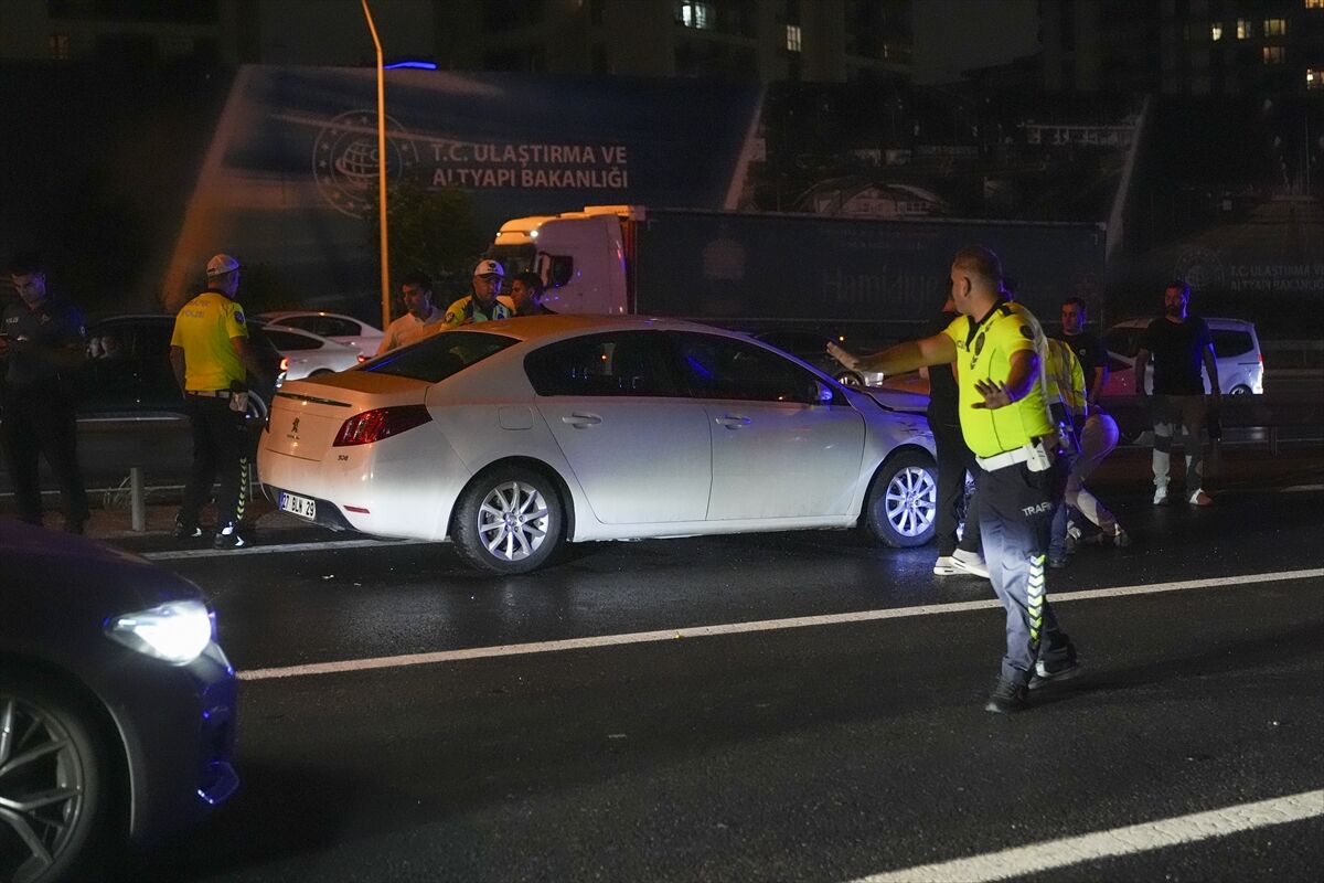 A A 20250801 38727386 38727379 E Y U P S U L T A N D A 16 A R A C I N K A R I S T I G I Z I N C I R L E M E T R A F I K K A Z A S I N D A 6 K I S I Y A R A L A N D I