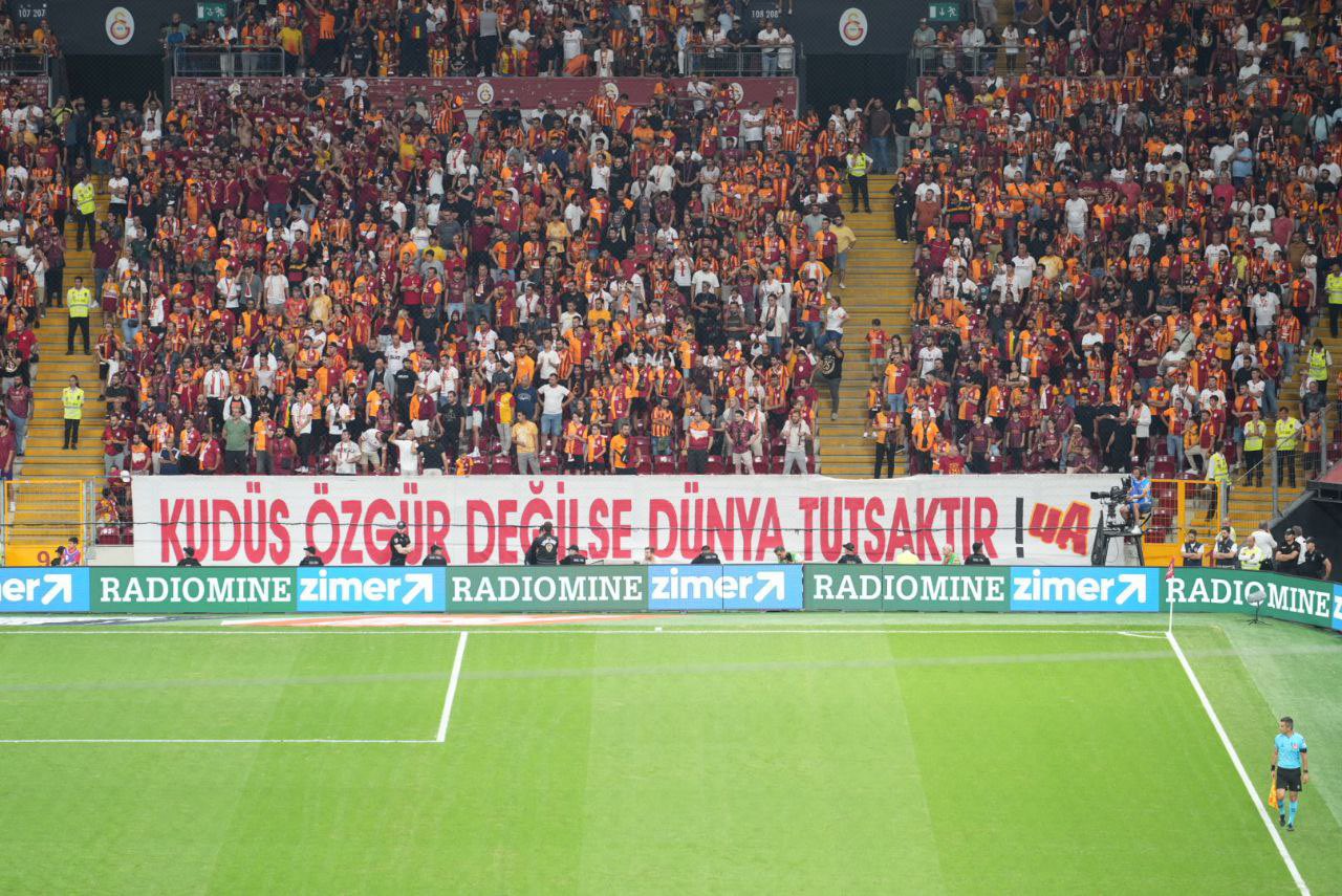 Gyb Mr Ky W U A A R K5V