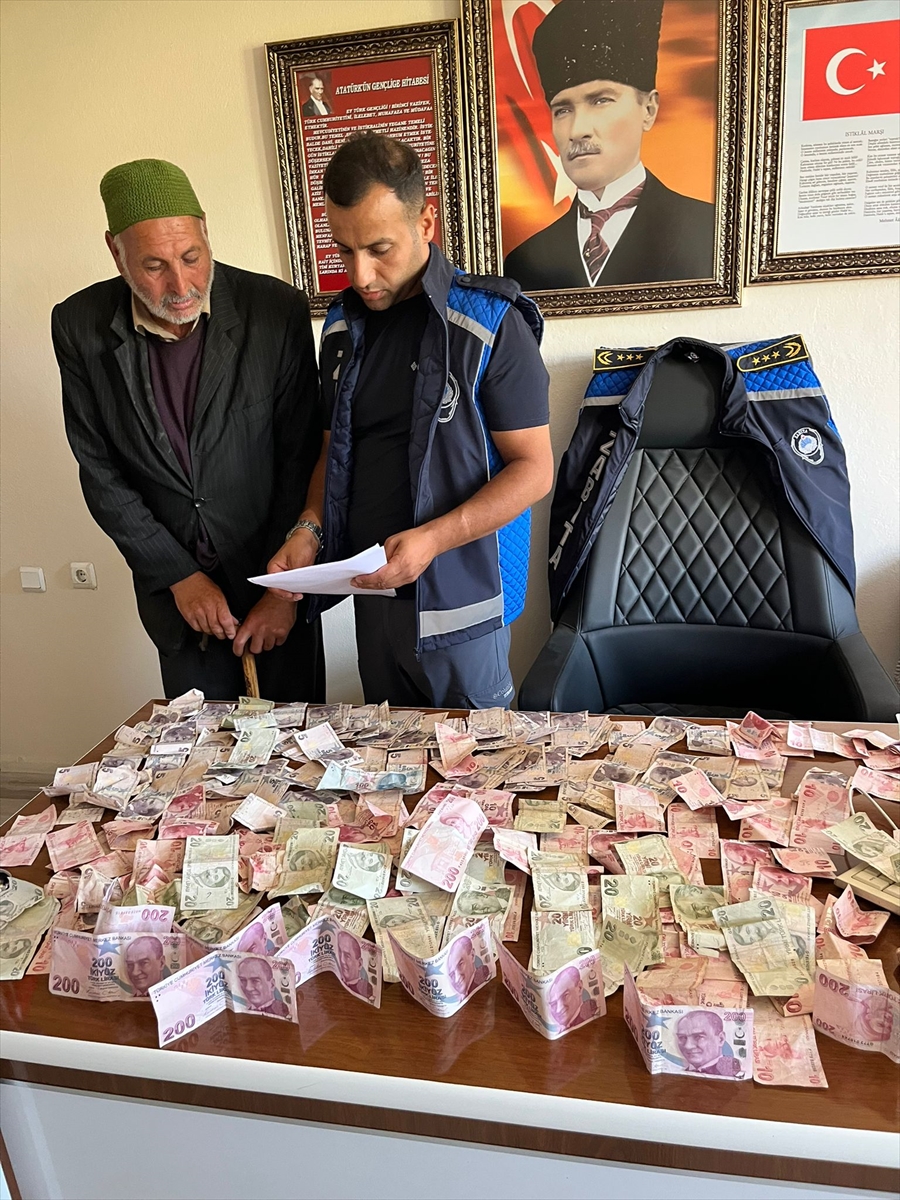 A A 20250906 39037248 39037247 K A R S T A D I L E N C I N I N U Z E R I N D E N C I K A N P O S E T D O L U S U P A R A Z A B I T A E K I P L E R I N I S A S I R T T I