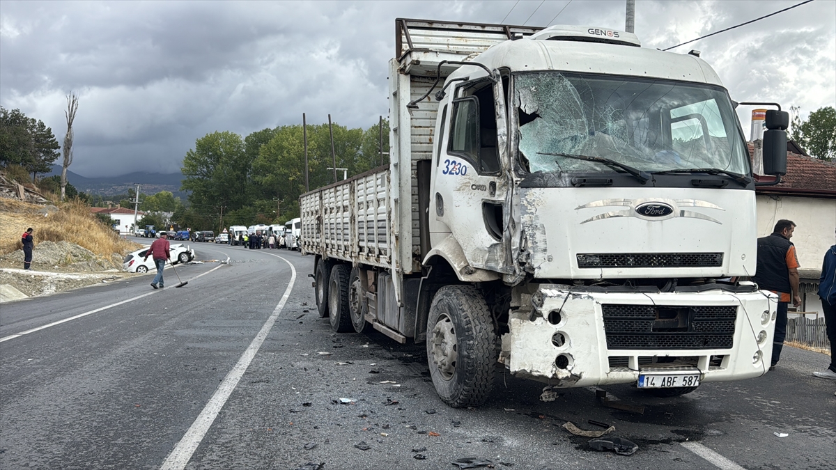 A A 20250918 39150353 39150350 B O L U D A Z I N C I R L E M E T R A F I K K A Z A S I N D A 10 K I S I Y A R A L A N D I