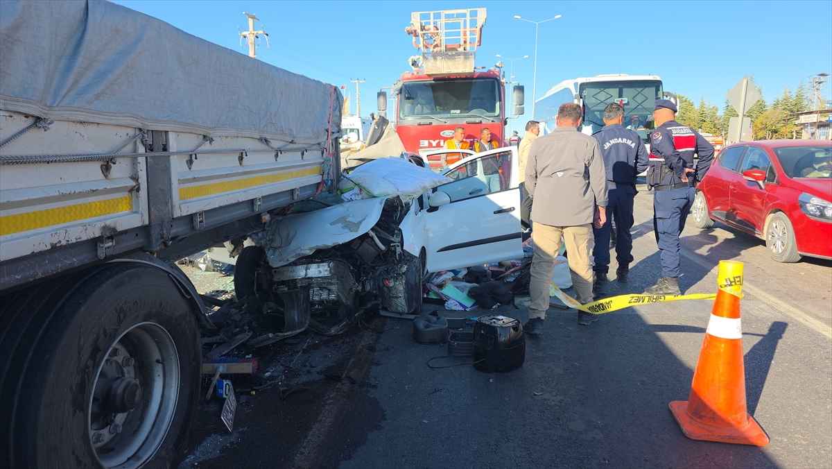 A A 20250919 39159319 39159318 A K S A R A Y D A T I R A C A R P A N O T O M O B I L D E K I A N N E O L D U O G L U Y A R A L A N D I