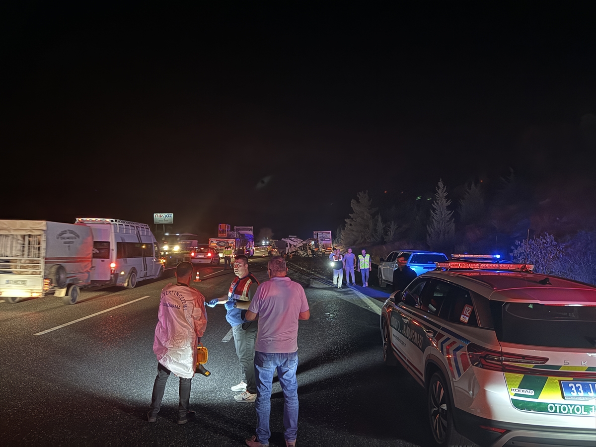 A A 20250927 39246506 39246505 M E R S I N D E T A R I M I S C I L E R I N I T A S I Y A N M I N I B U S U N T I R A C A R P T I G I K A Z A D A 3 K I S I O L D U 16 K I S I Y A R A L A N D I