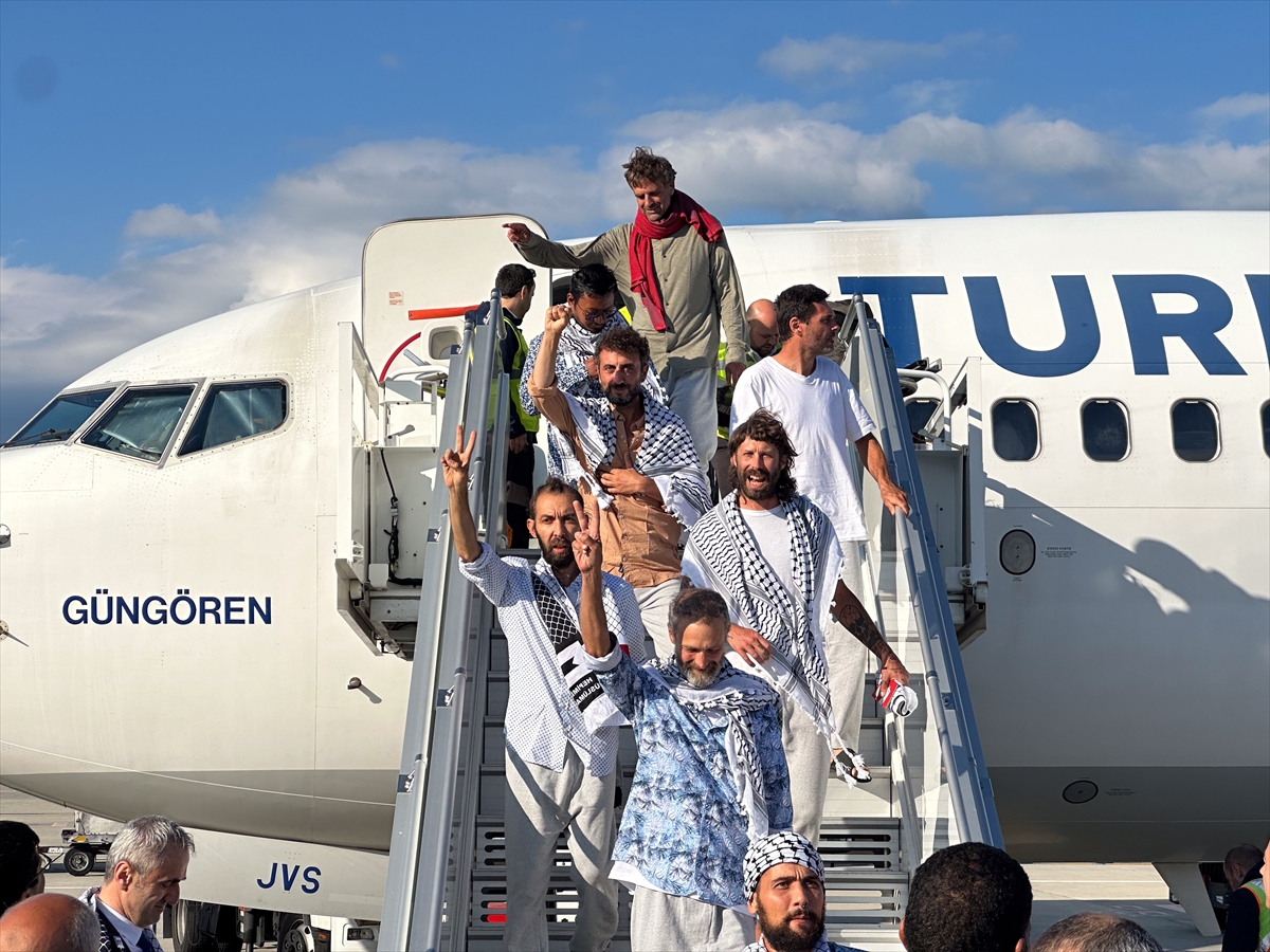 A A 20251004 39309961 39309958 I S R A I L I N A L I K O Y D U G U A K T I V I S T L E R I T U R K I Y E Y E G E T I R E N T H Y U C A G I I S T A N B U L A U L A S T I