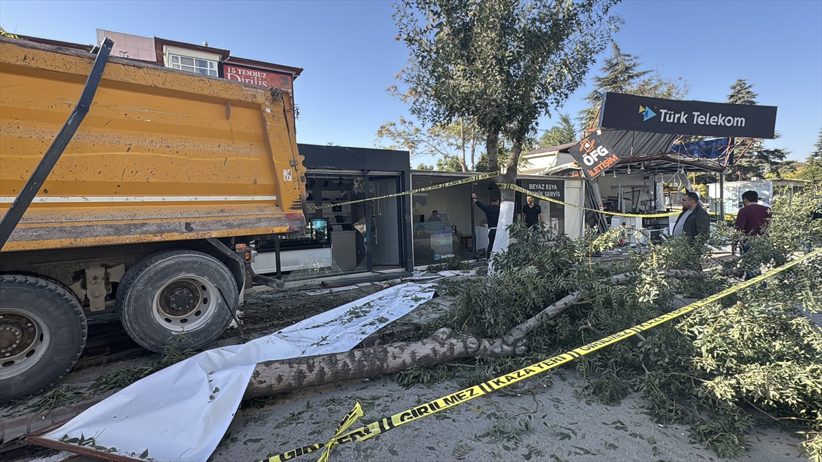 A A 20251005 39314572 39314566 M A L A T Y A D A F R E N I A R I Z A L A N A N K A M Y O N 7 K O N T E Y N E R I S Y E R I N E C A R P T I