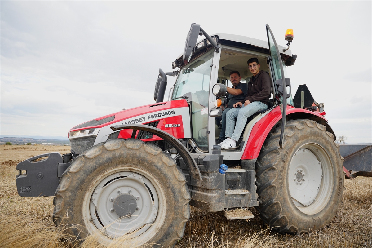 A A 20251006 39328243 39328239 C A N A K K A L E L I C I F T C I F I L I S T I N E D E S T E K I C I N T A R L A S I N A T R A K T O R L E O Z G U R F I L I S T I N Y A Z D I