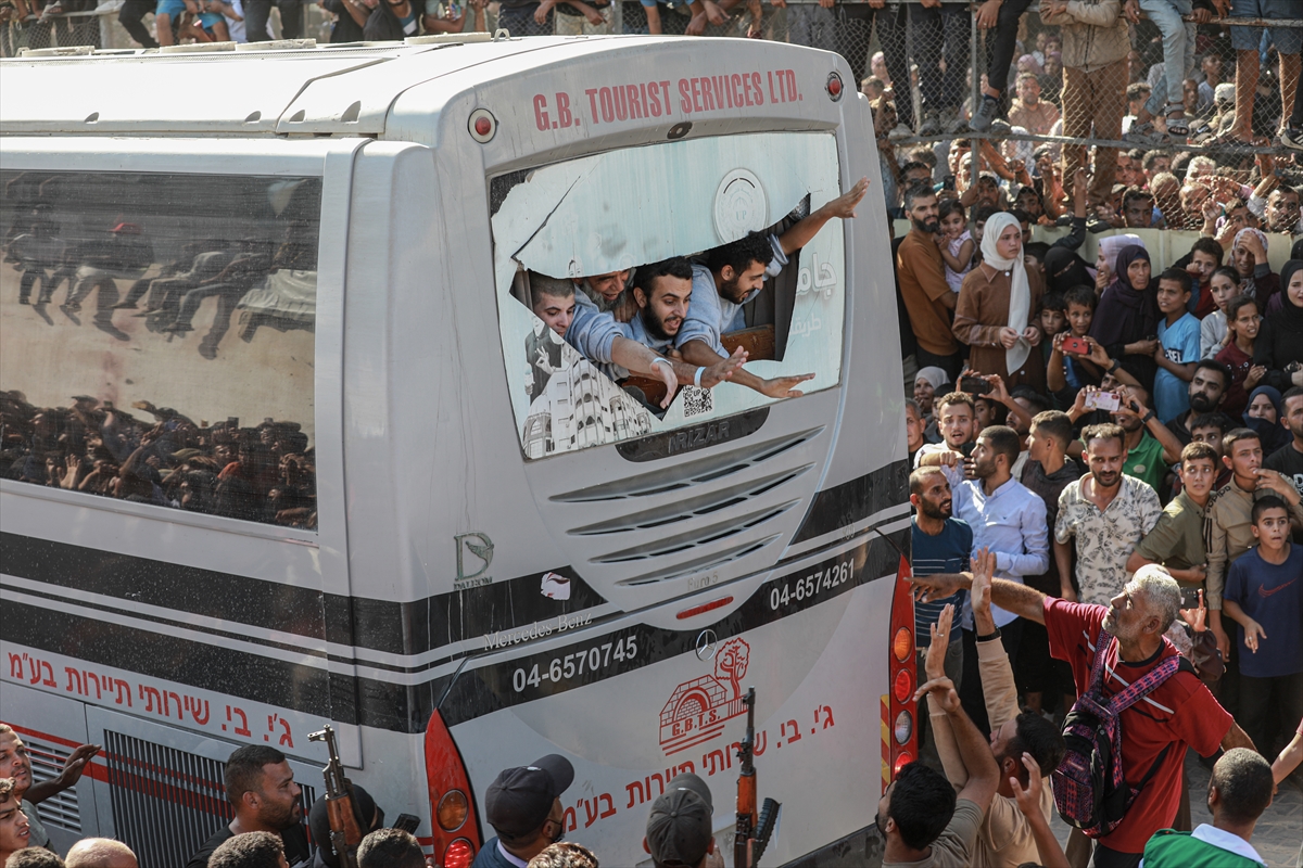 A A 20251013 39403893 39403878 I S R A I L I N S E R B E S T B I R A K T I G I F I L I S T I N L I E S I R L E R I N B I R K I S M I G A Z Z E Y E U L A S T I