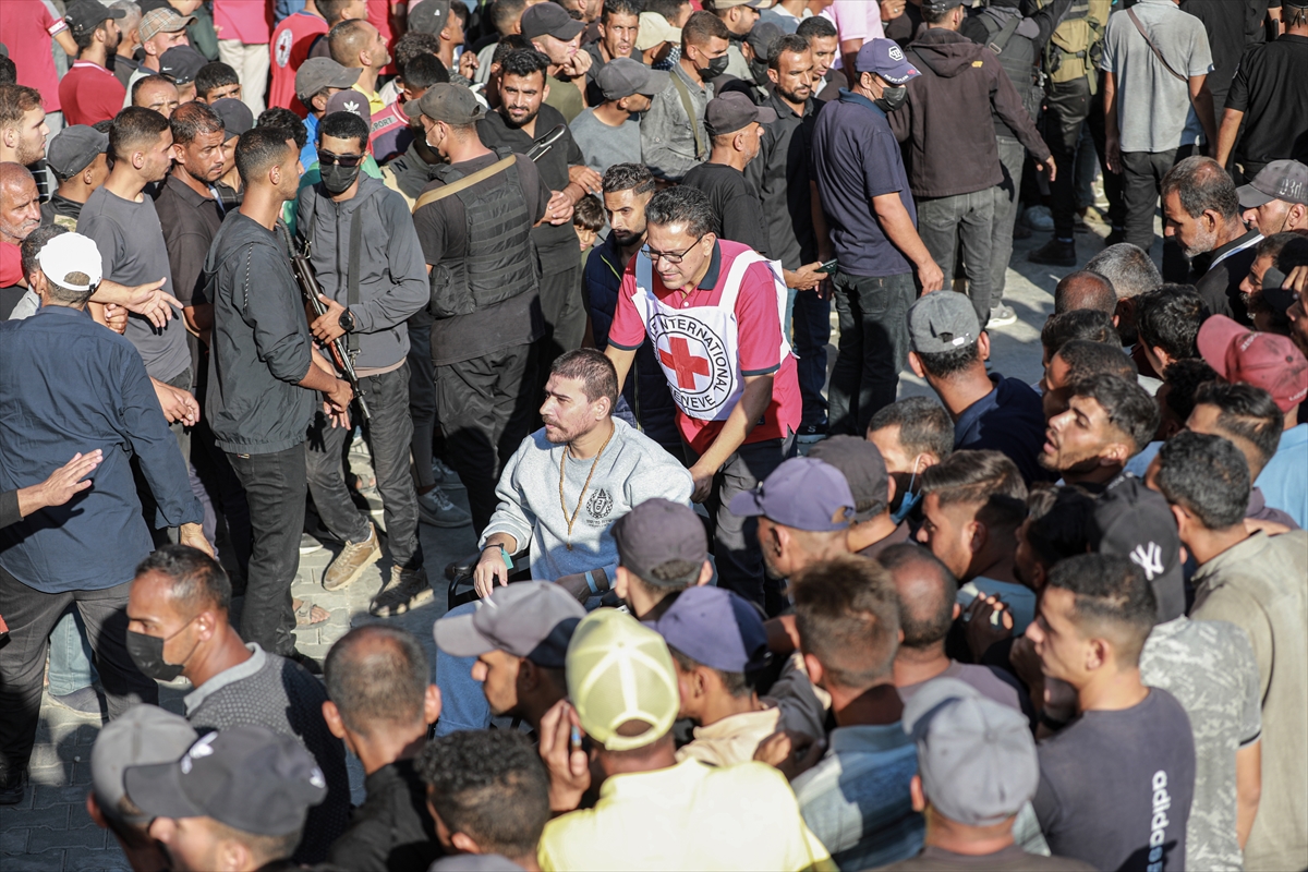 A A 20251013 39403893 39403883 I S R A I L I N S E R B E S T B I R A K T I G I F I L I S T I N L I E S I R L E R I N B I R K I S M I G A Z Z E Y E U L A S T I